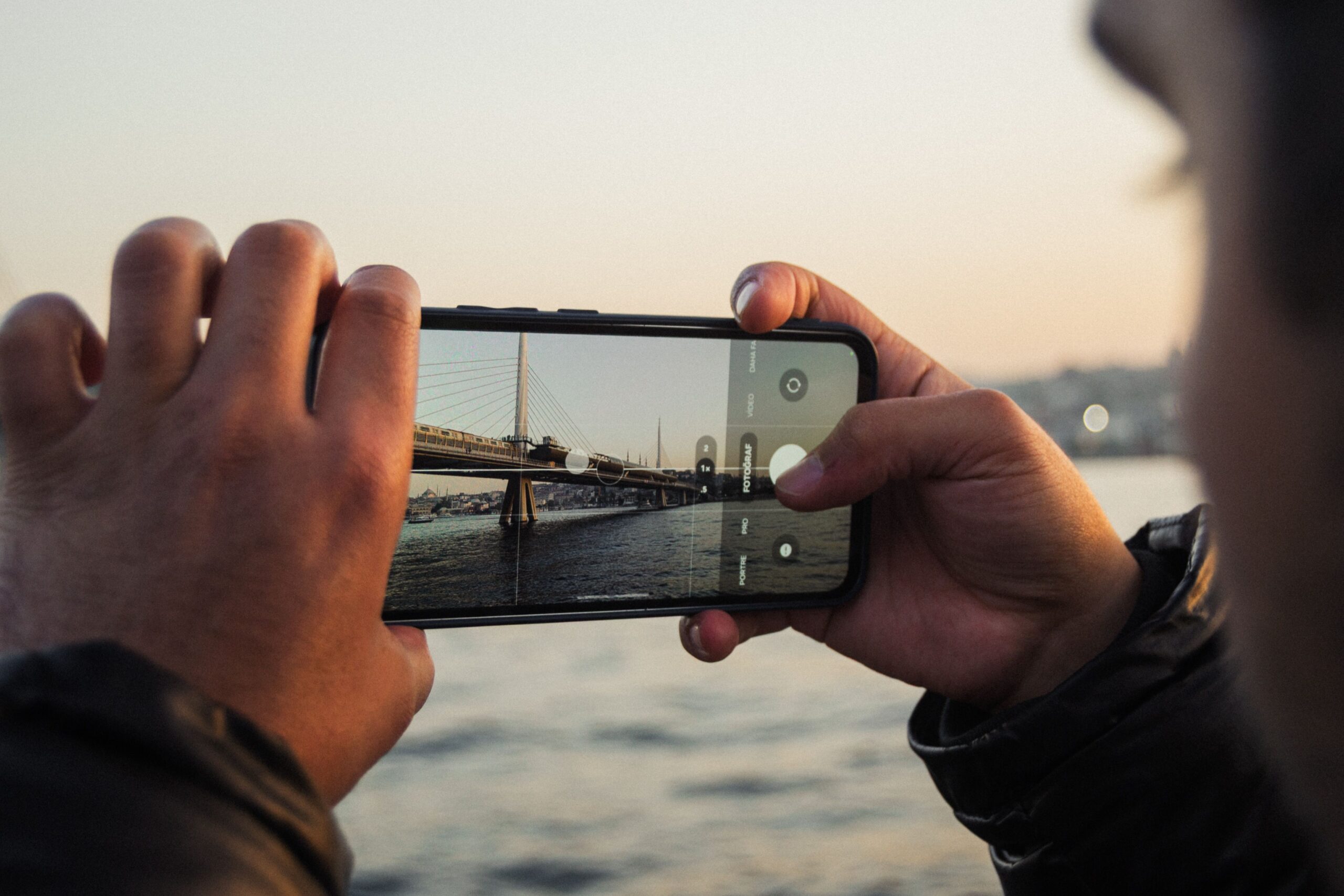 Turn Your Phone Camera into a DSLR